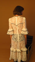 Carregar imagem no visualizador da galeria, ‘The Farmer’s Daughter’ dress - Lace