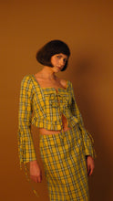 Load image into Gallery viewer, Virgínia Plain Top - Yellow