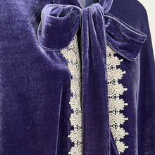 Load image into Gallery viewer, Baby Lou cape - Navy blue